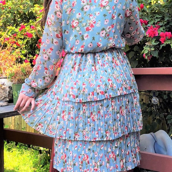 ๐ Maison De Robes ๐๐ช๐ท๐ท๐ช๐ฑ Dress - Picture 5 of 6